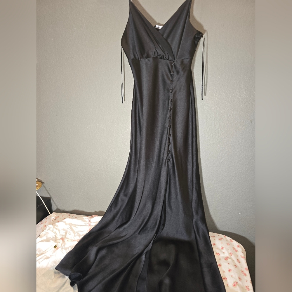 Zara Elegant Black Evening Gown